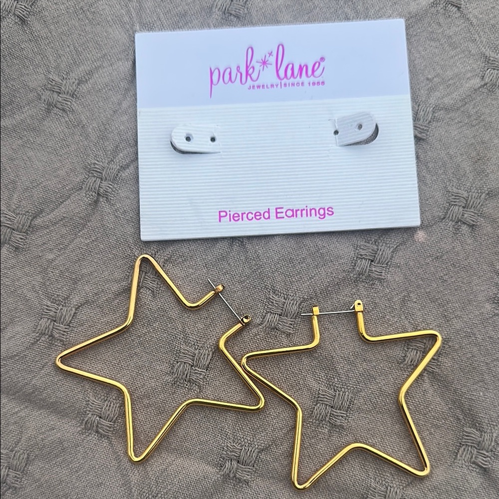 Park Lane Gold Minimalist Star earrings